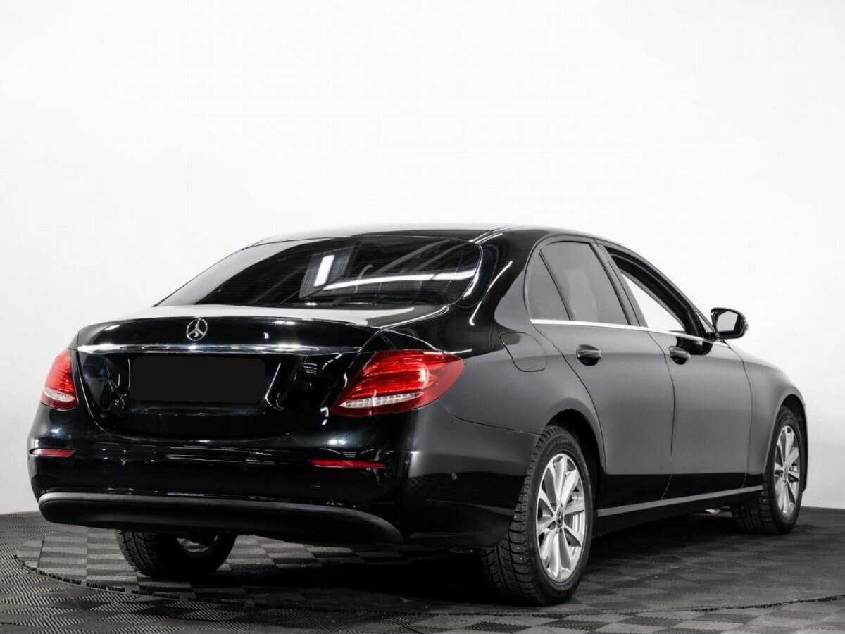 Mercedes-Benz E-Класс с пробегом — 2019 год. Фото: #3