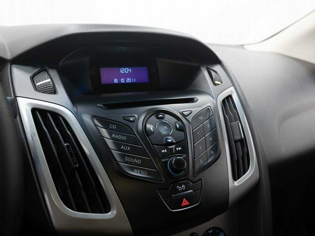 Ford Focus с пробегом — 2011 год. Фото: #20