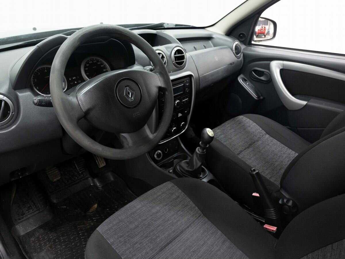 Renault Duster с пробегом — 2013 год. Фото: #6
