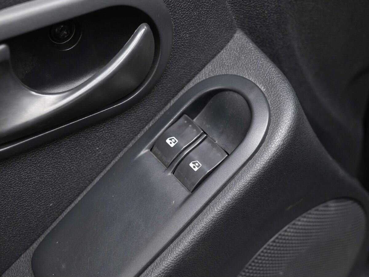 Renault Duster с пробегом — 2013 год. Фото: #17