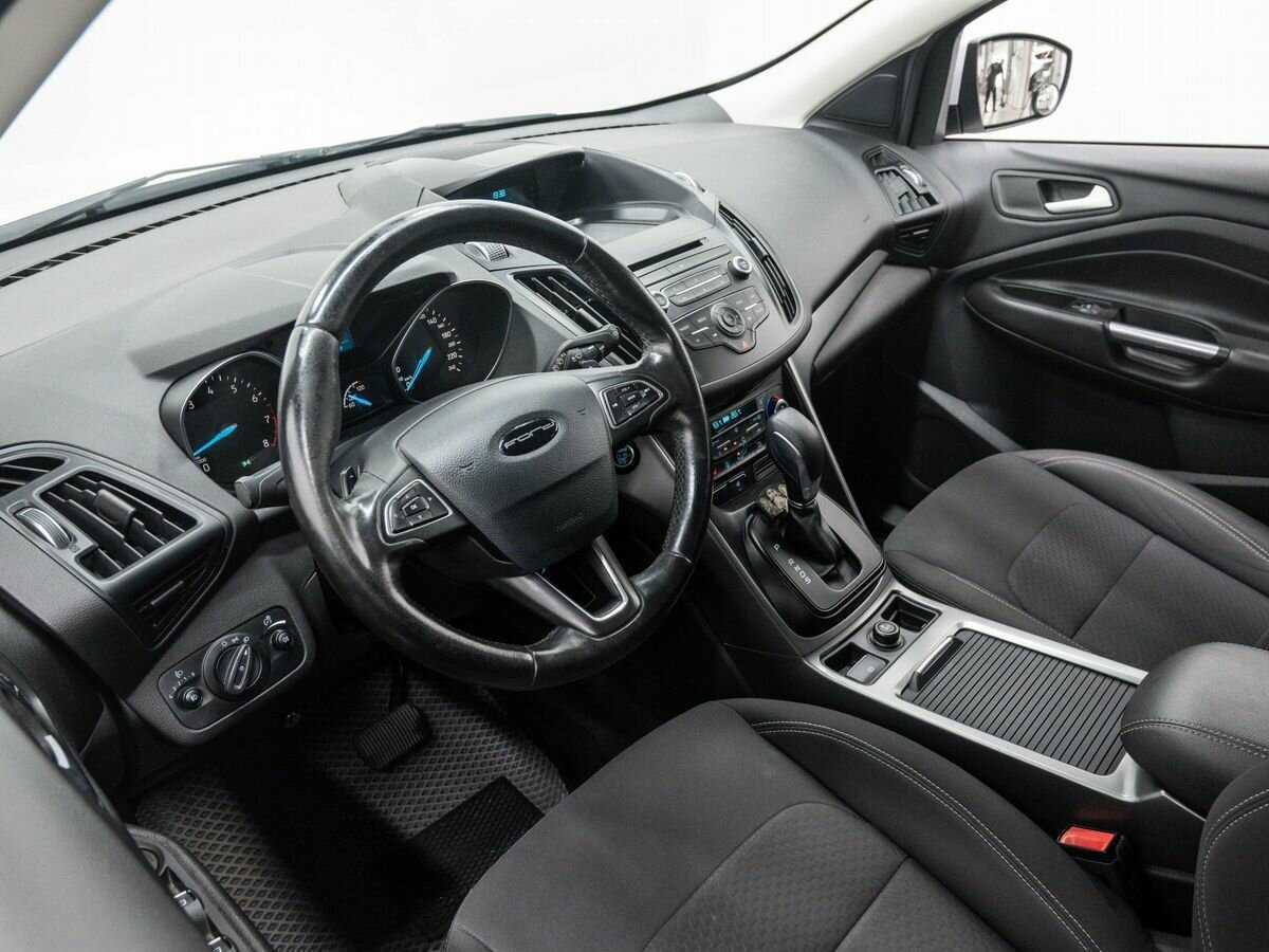 Ford Kuga с пробегом — 2018 год. Фото: #13