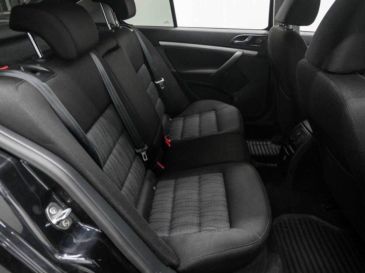 Skoda Octavia с пробегом — 2010 год. Фото: #8