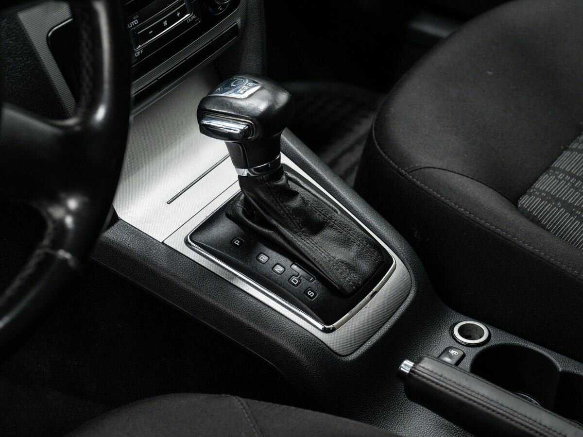 Skoda Octavia с пробегом — 2010 год. Фото: #16