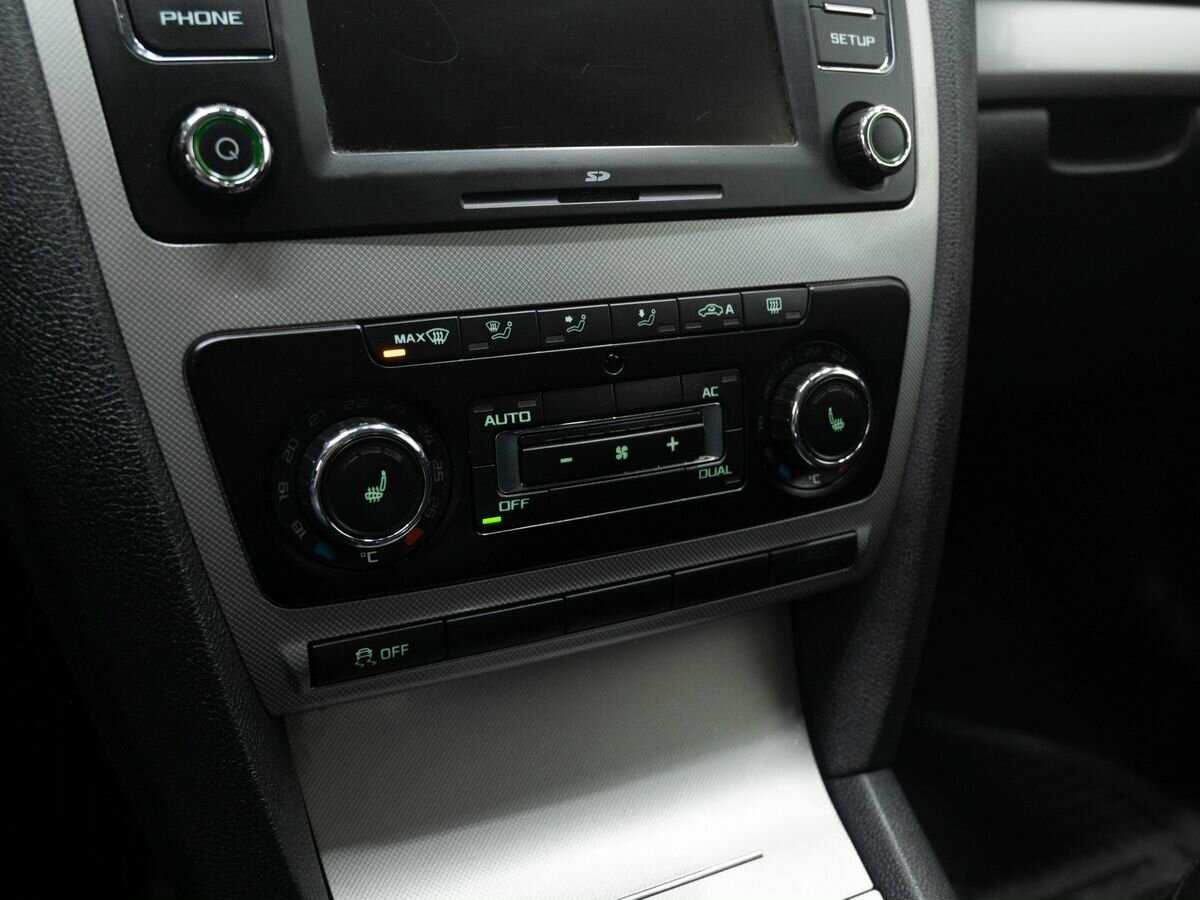 Skoda Octavia с пробегом — 2010 год. Фото: #17