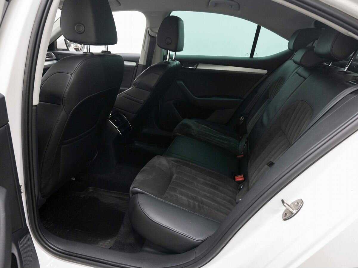 Skoda Superb с пробегом — 2016 год. Фото: #9