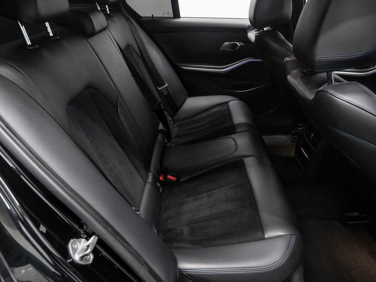 BMW 3 серии с пробегом — 2019 год. Фото: #6