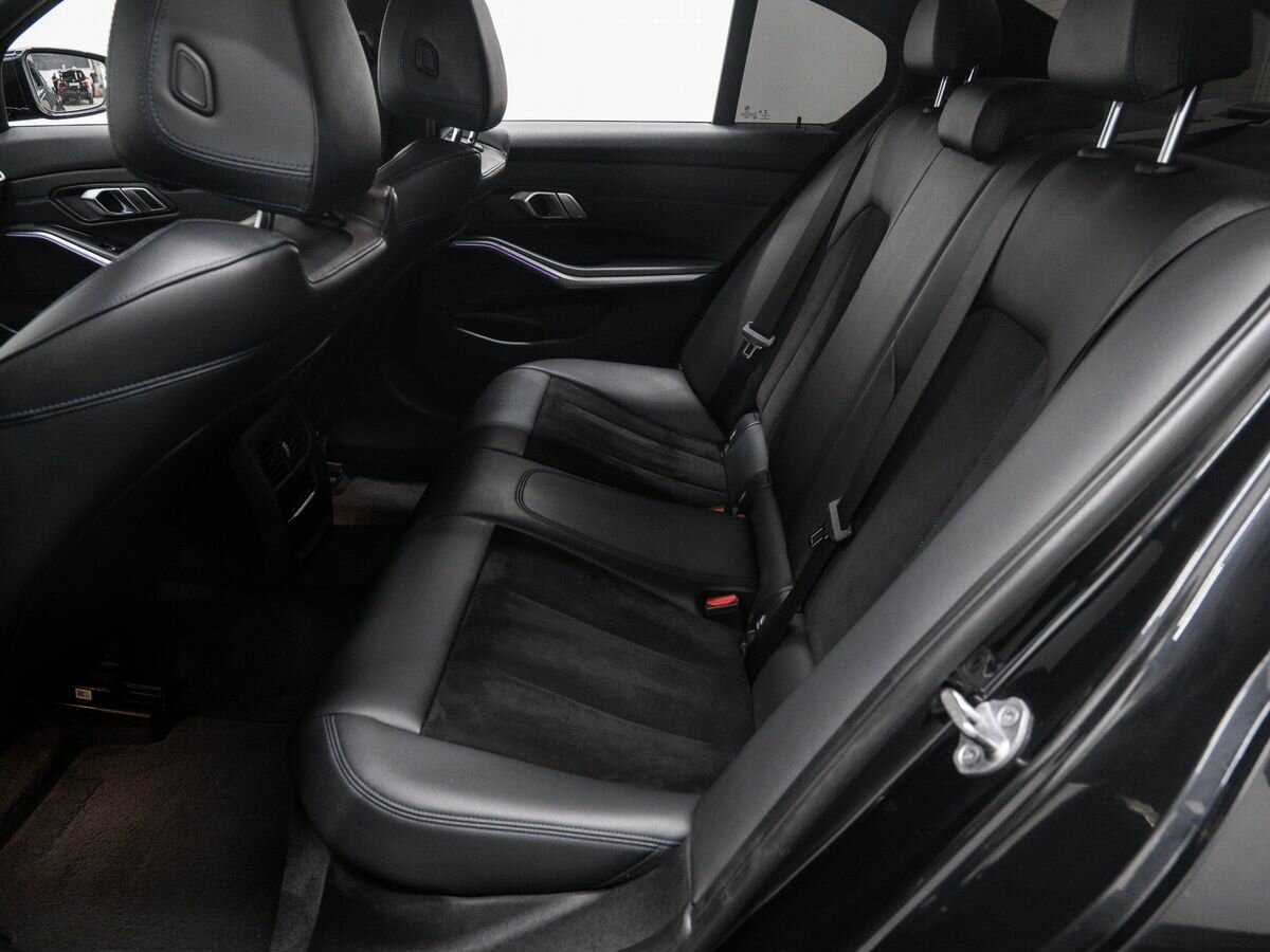 BMW 3 серии с пробегом — 2019 год. Фото: #8