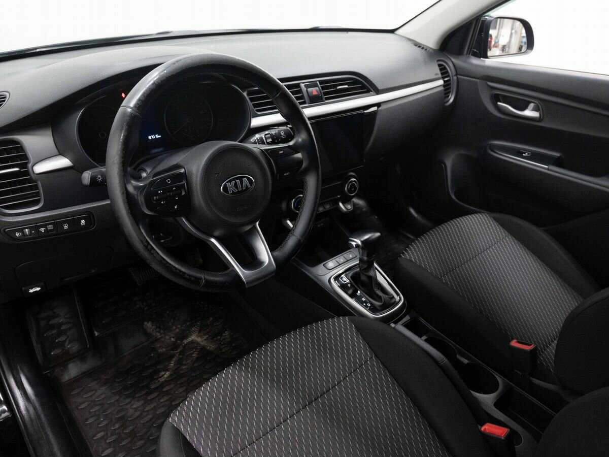 Kia Rio с пробегом — 2017 год. Фото: #7