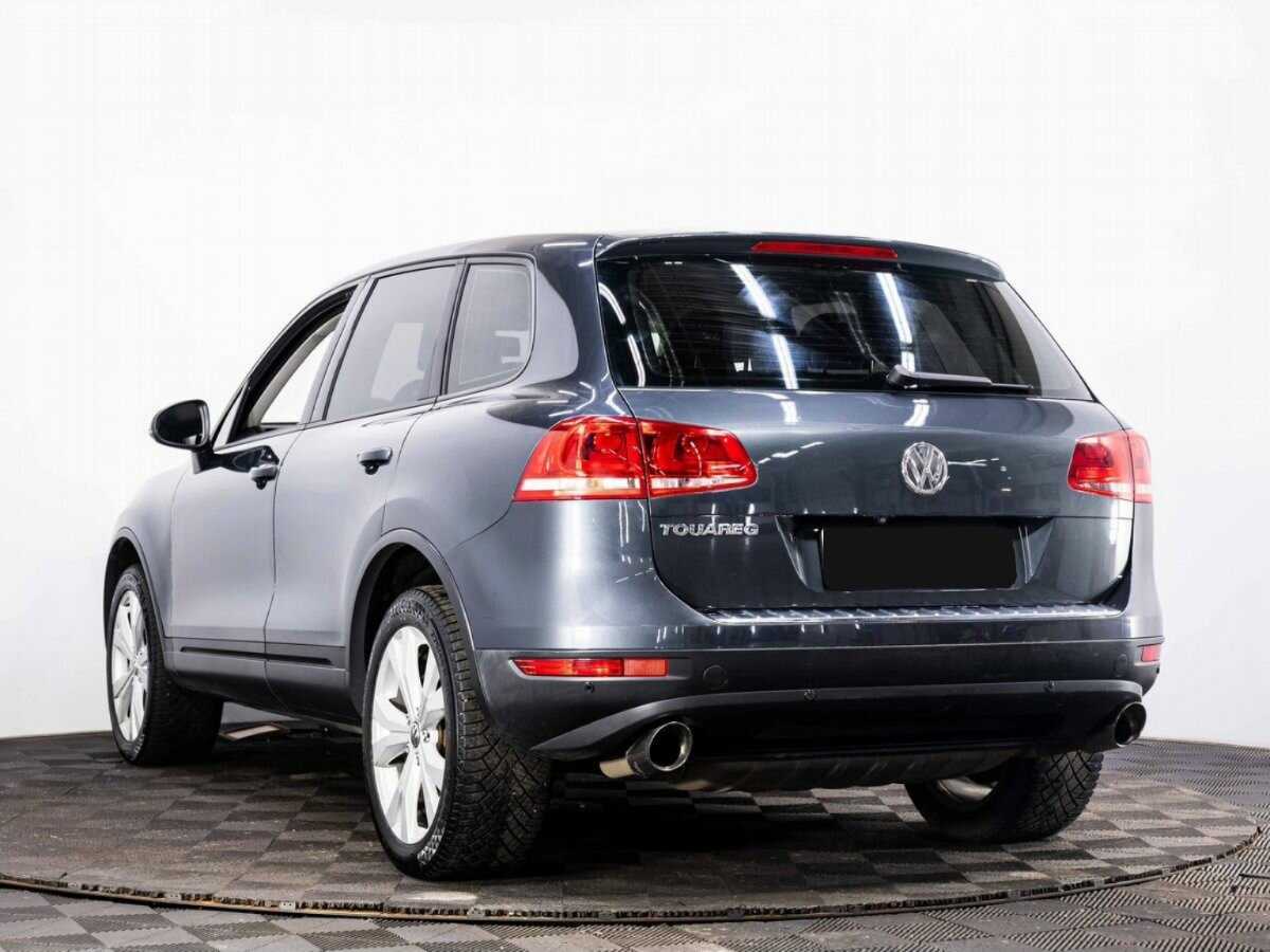 Volkswagen Touareg с пробегом — 2011 год. Фото: #3