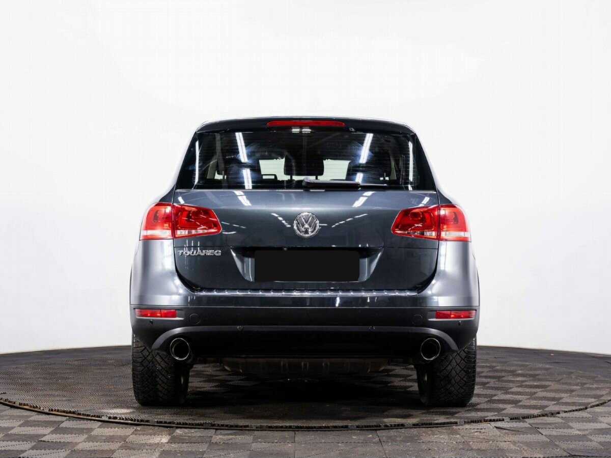 Volkswagen Touareg с пробегом — 2011 год. Фото: #4