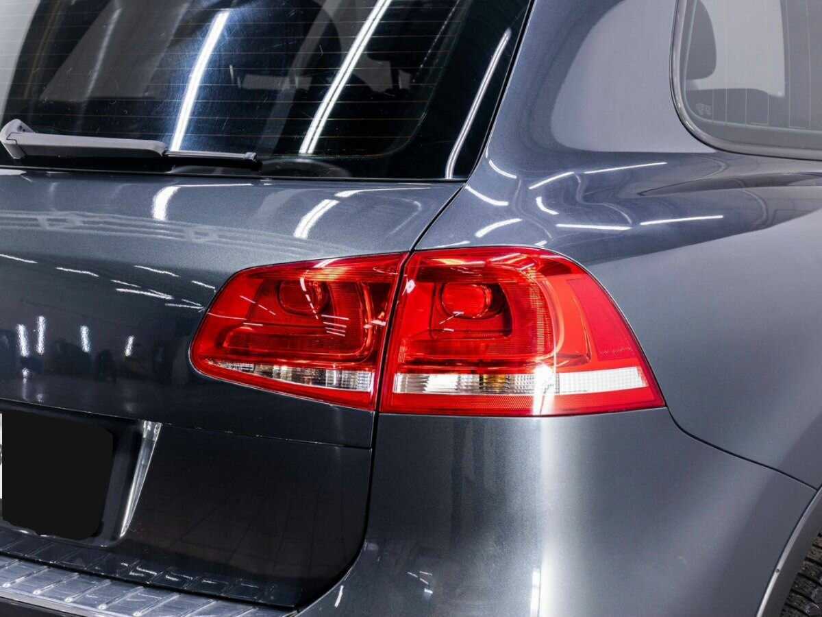 Volkswagen Touareg с пробегом — 2011 год. Фото: #26