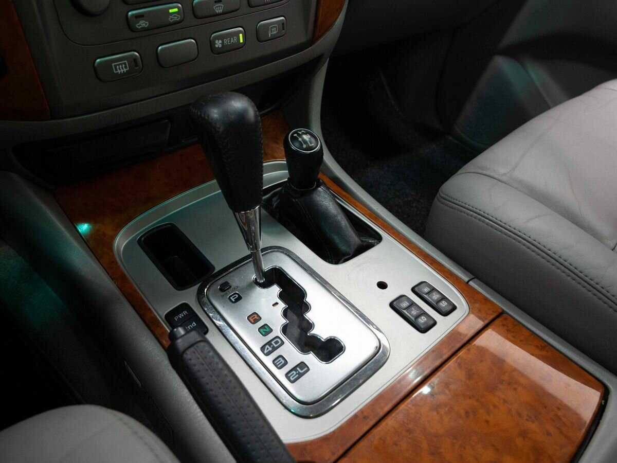 Toyota Land Cruiser с пробегом — 2007 год. Фото: #21