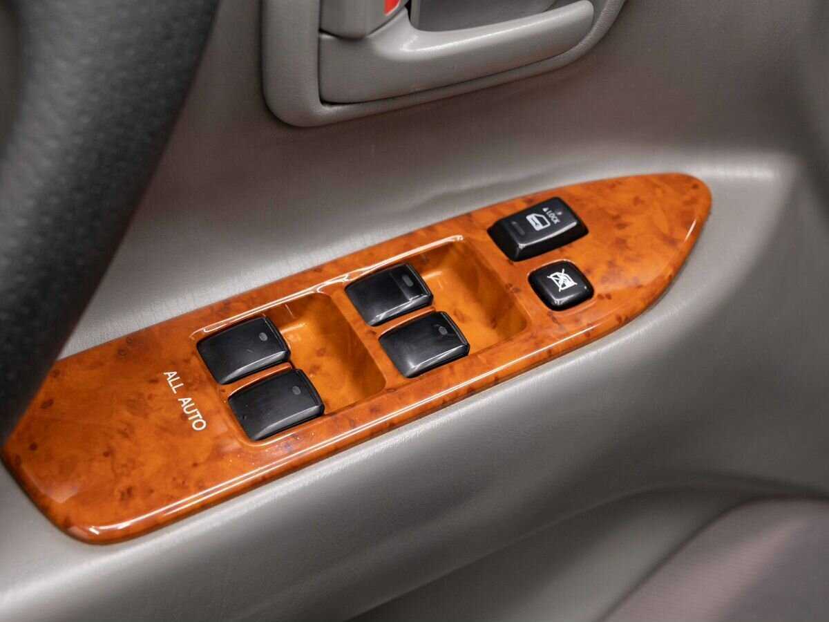 Toyota Land Cruiser с пробегом — 2007 год. Фото: #23