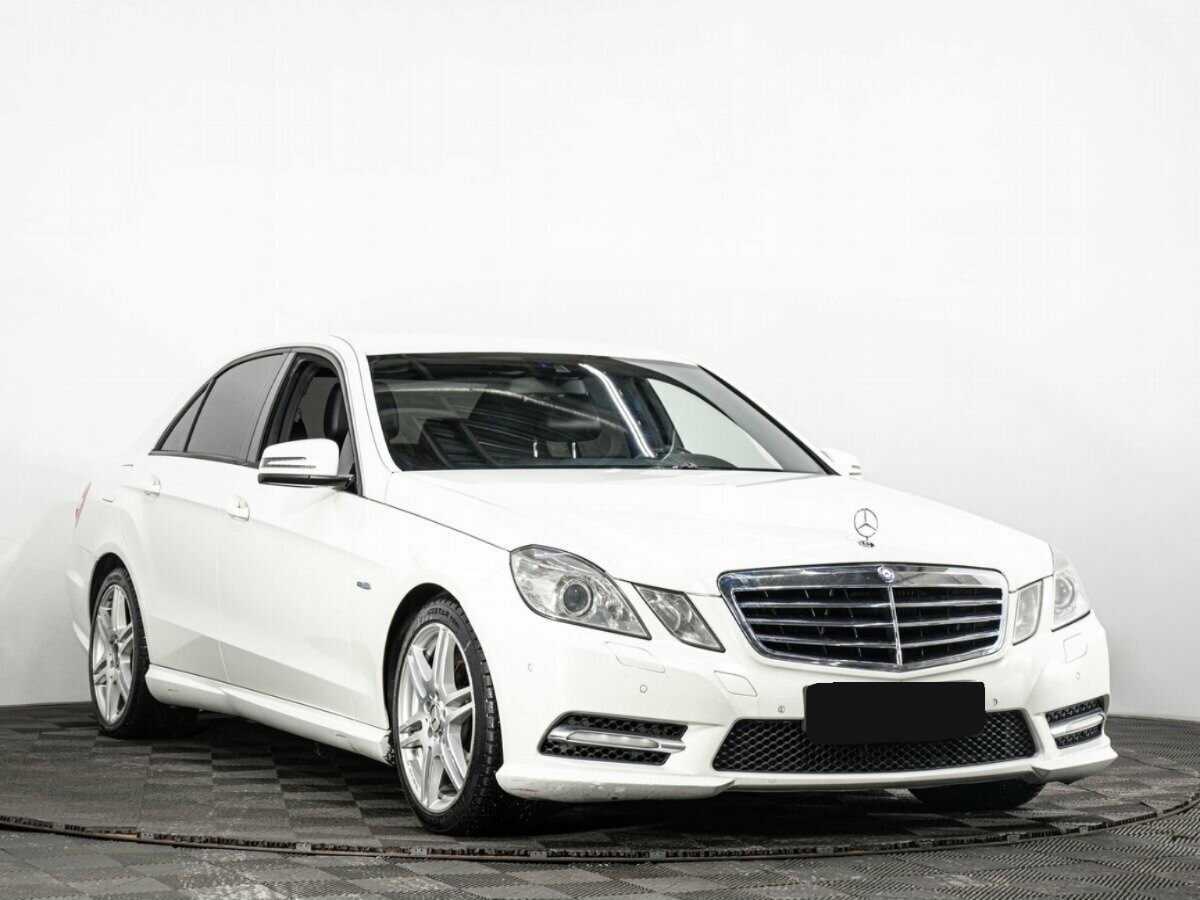 Mercedes-Benz E-Класс с пробегом — 2011 год. Фото: #2