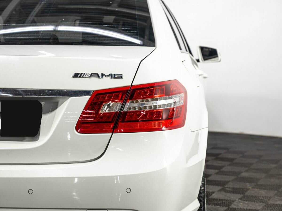 Mercedes-Benz E-Класс с пробегом — 2011 год. Фото: #6