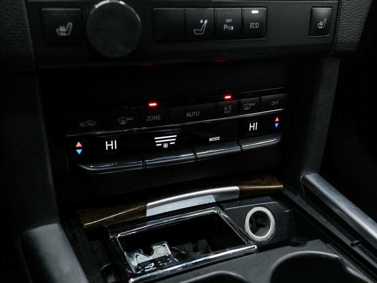 Mercedes-Benz E-Класс с пробегом — 2011 год. Фото: #16