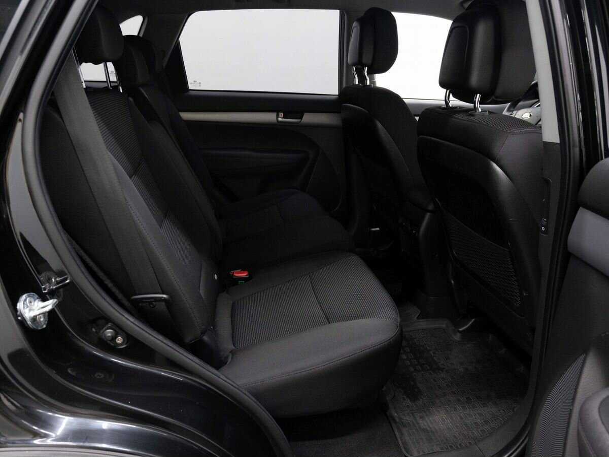 Kia Sorento с пробегом — 2014 год. Фото: #11