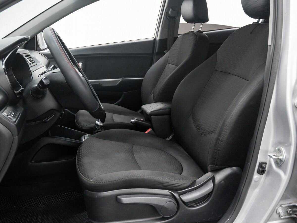 Kia Rio с пробегом — 2015 год. Фото: #14