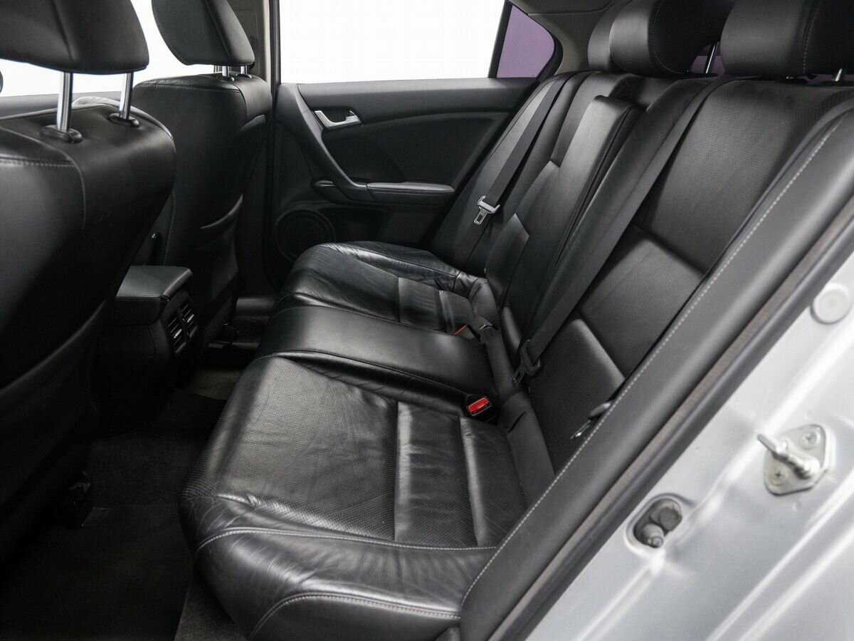 Honda Accord с пробегом — 2011 год. Фото: #12