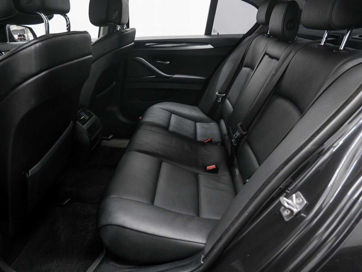 BMW 5 серии с пробегом — 2011 год. Фото: #11