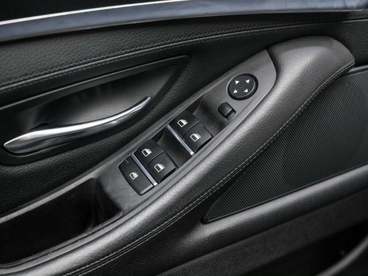 BMW 5 серии с пробегом — 2011 год. Фото: #14