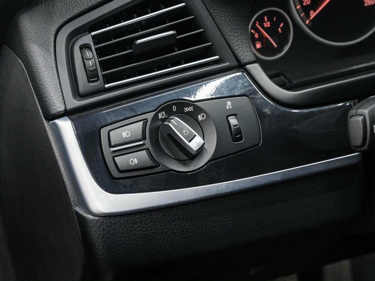 BMW 5 серии с пробегом — 2011 год. Фото: #15