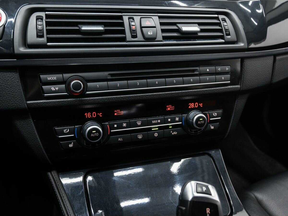 BMW 5 серии с пробегом — 2011 год. Фото: #18