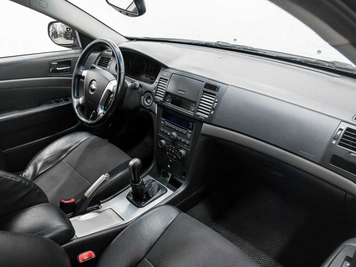 Chevrolet Epica с пробегом — 2011 год. Фото: #7