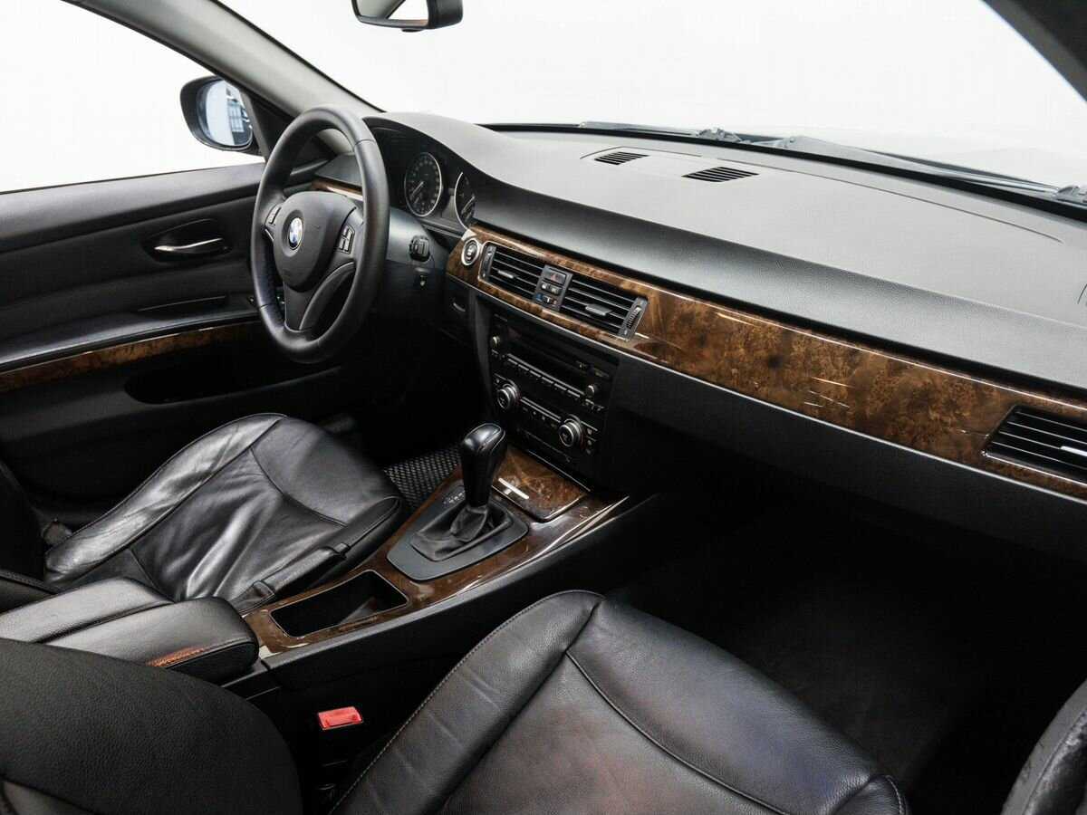 BMW 3 серии с пробегом — 2009 год. Фото: #7