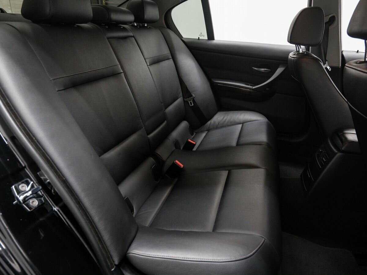 BMW 3 серии с пробегом — 2009 год. Фото: #9