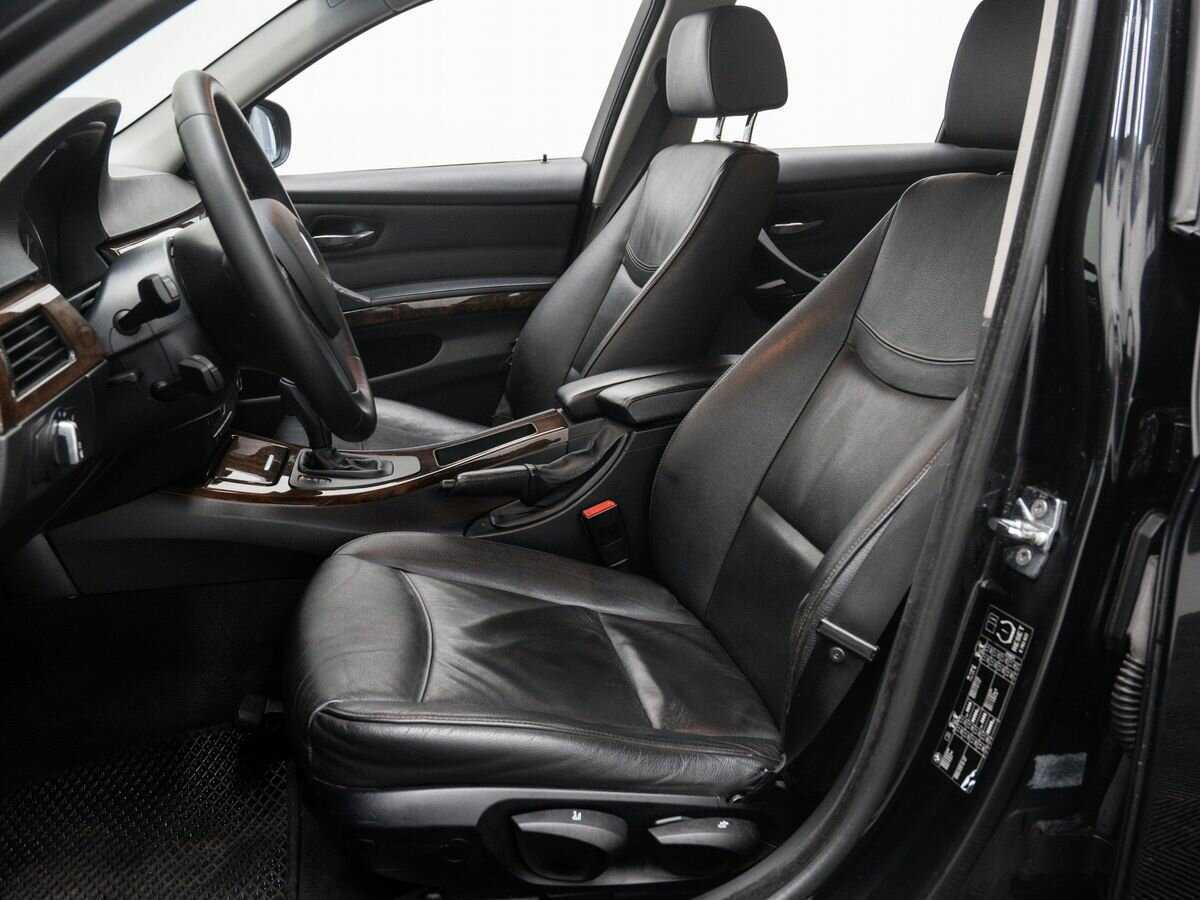 BMW 3 серии с пробегом — 2009 год. Фото: #14