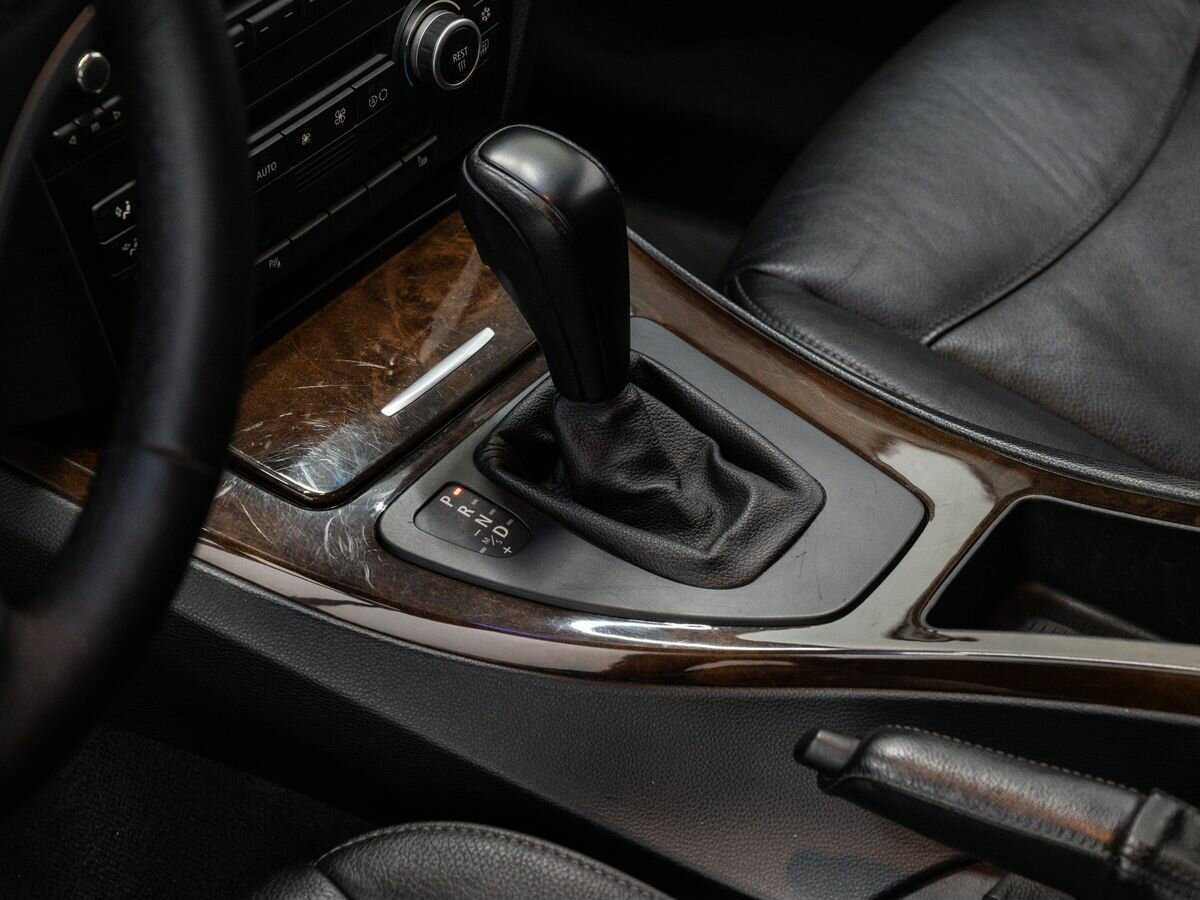 BMW 3 серии с пробегом — 2009 год. Фото: #17