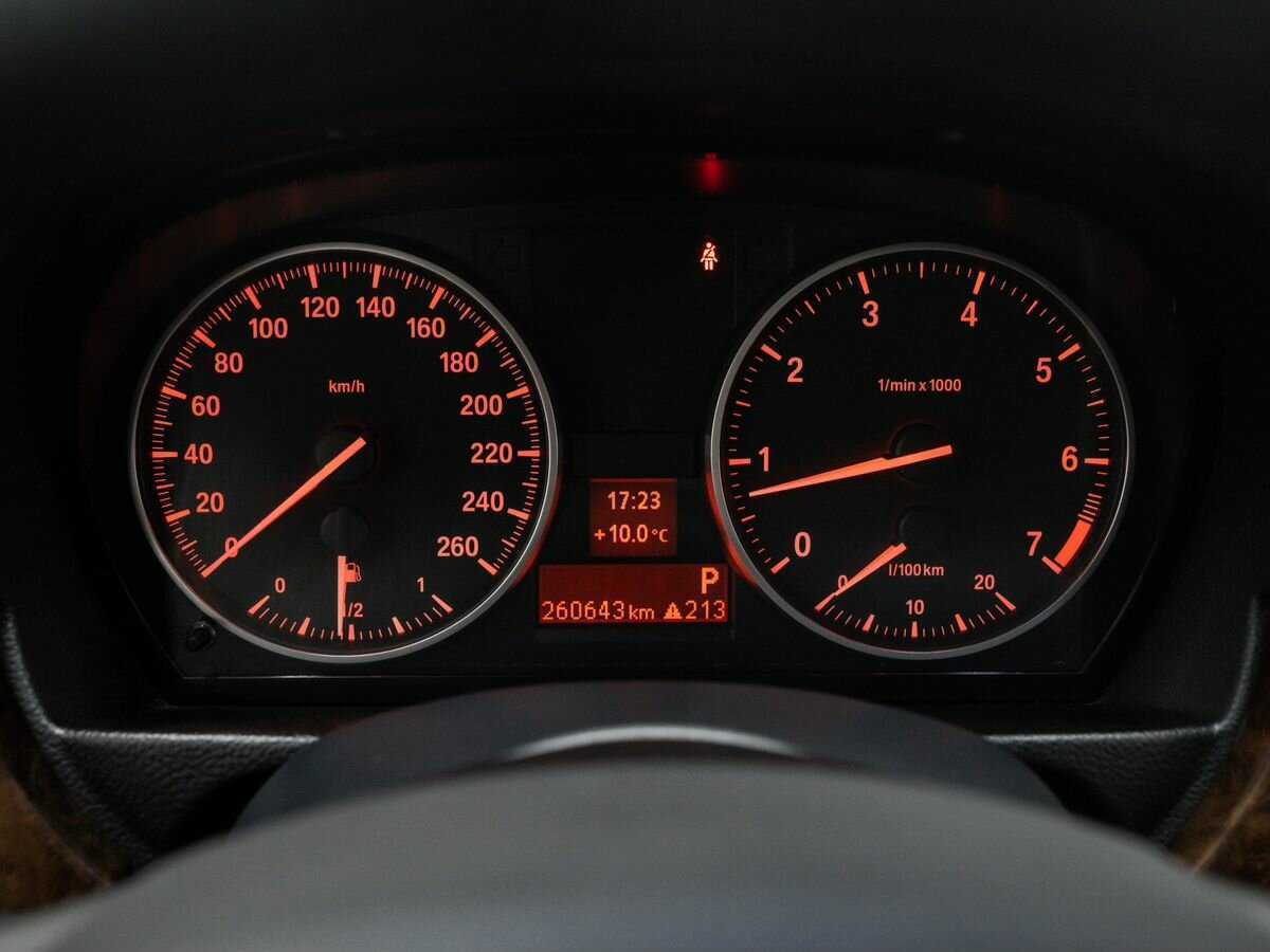 BMW 3 серии с пробегом — 2009 год. Фото: #19