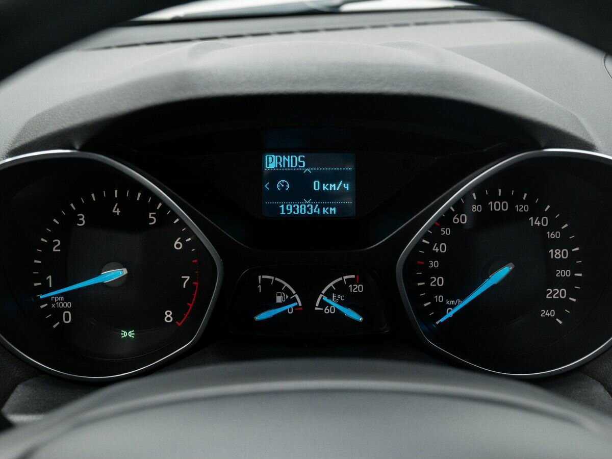 Ford Kuga с пробегом — 2017 год. Фото: #21