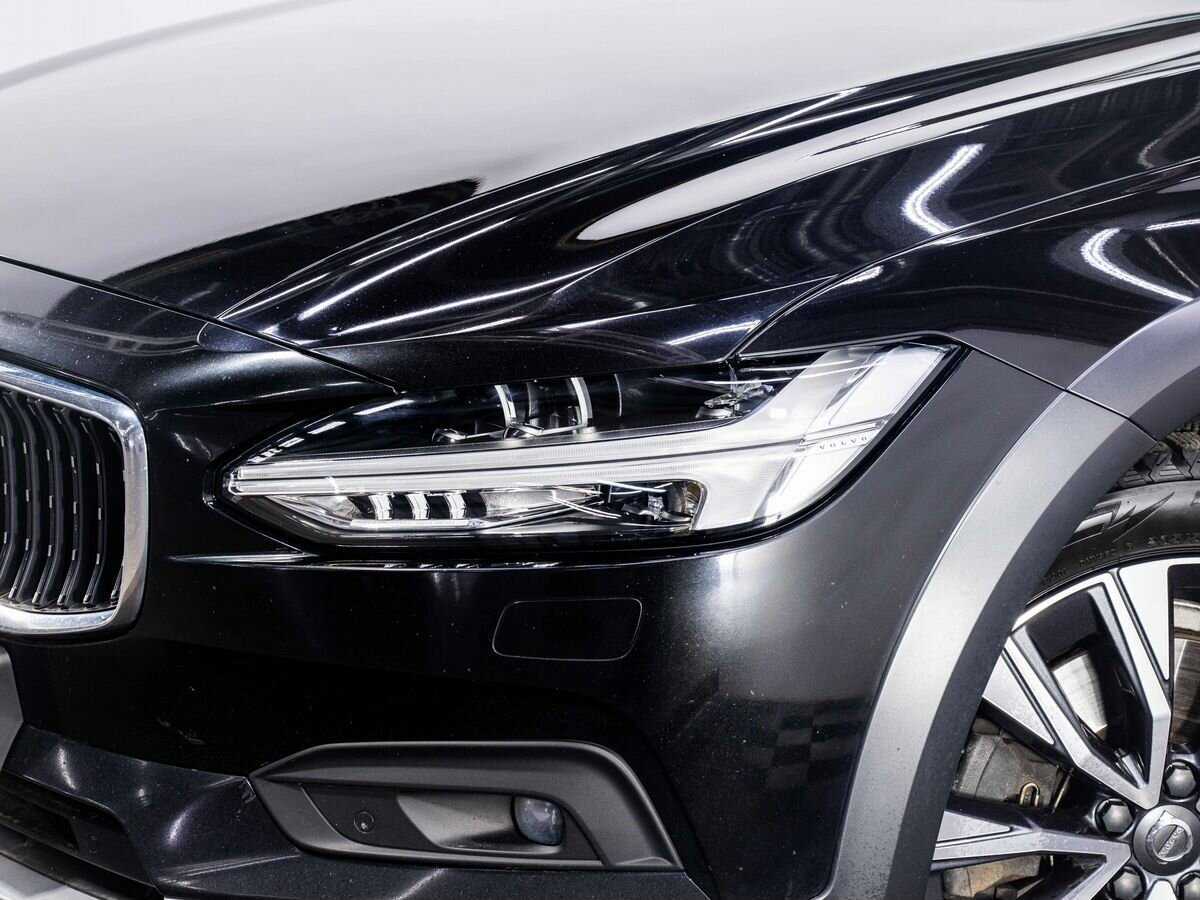 Volvo V90 Cross Country с пробегом — 2020 год. Фото: #6