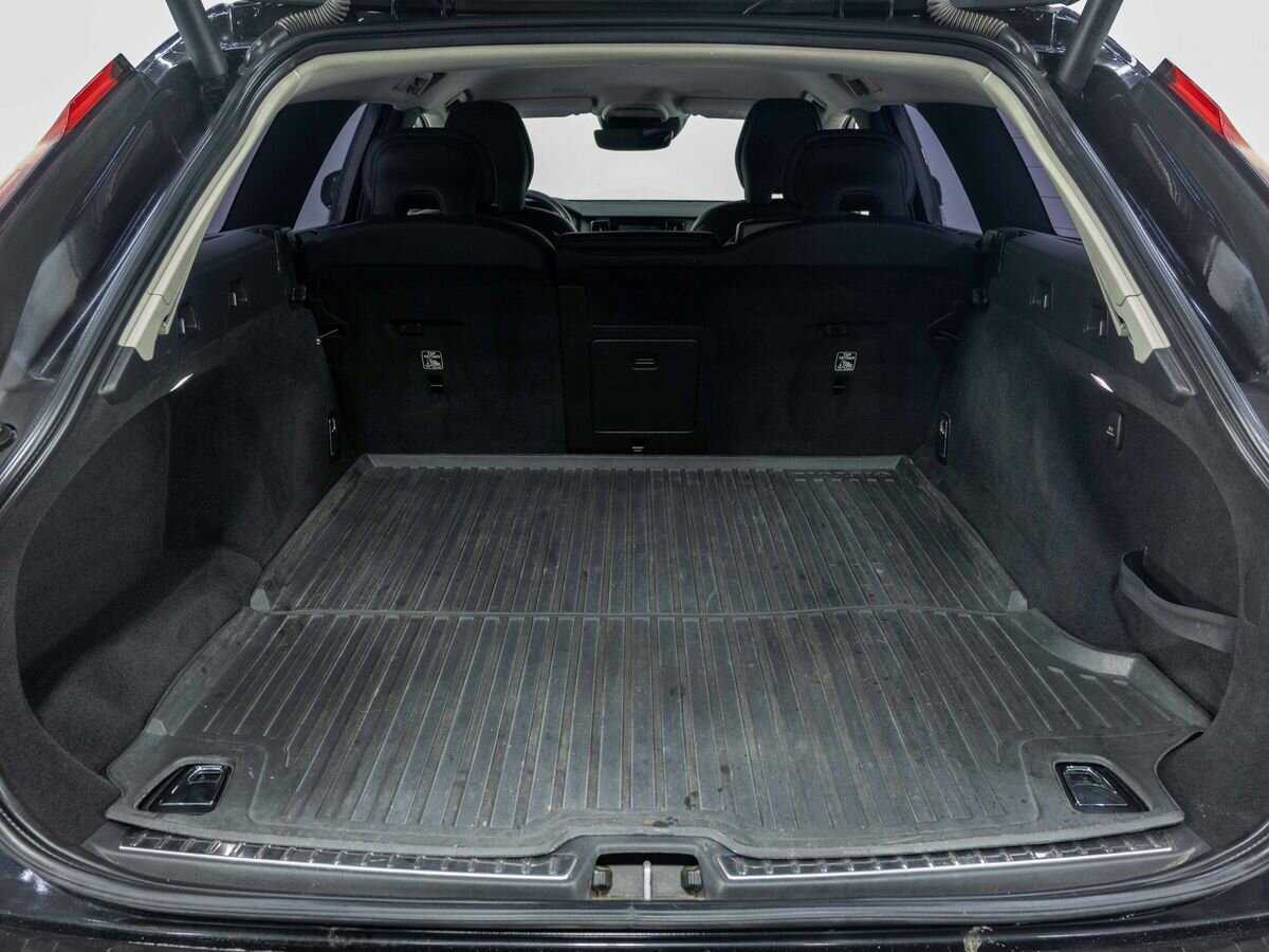 Volvo V90 Cross Country с пробегом — 2020 год. Фото: #26