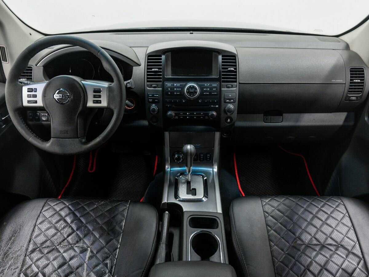 Nissan Pathfinder с пробегом — 2011 год. Фото: #9