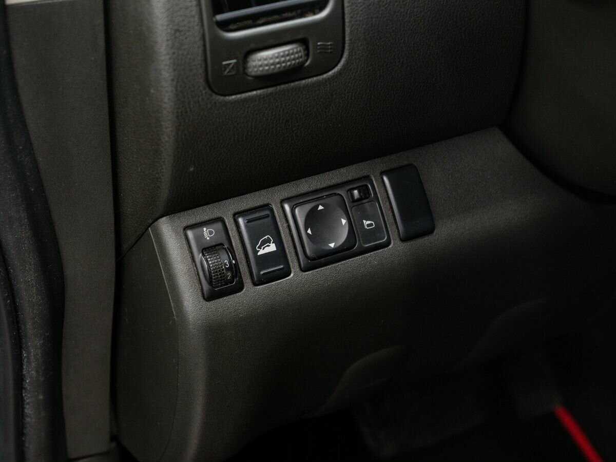 Nissan Pathfinder с пробегом — 2011 год. Фото: #12