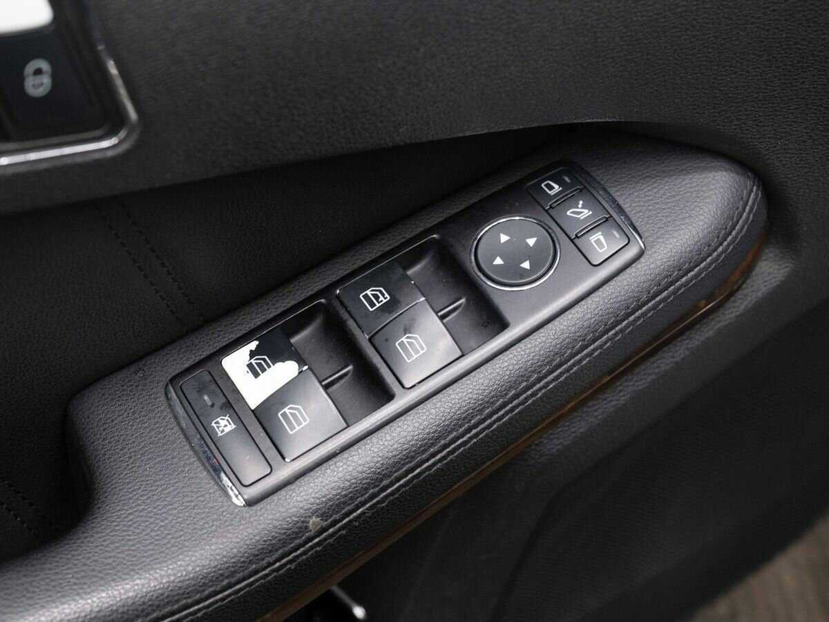 Mercedes-Benz E-Класс с пробегом — 2009 год. Фото: #16