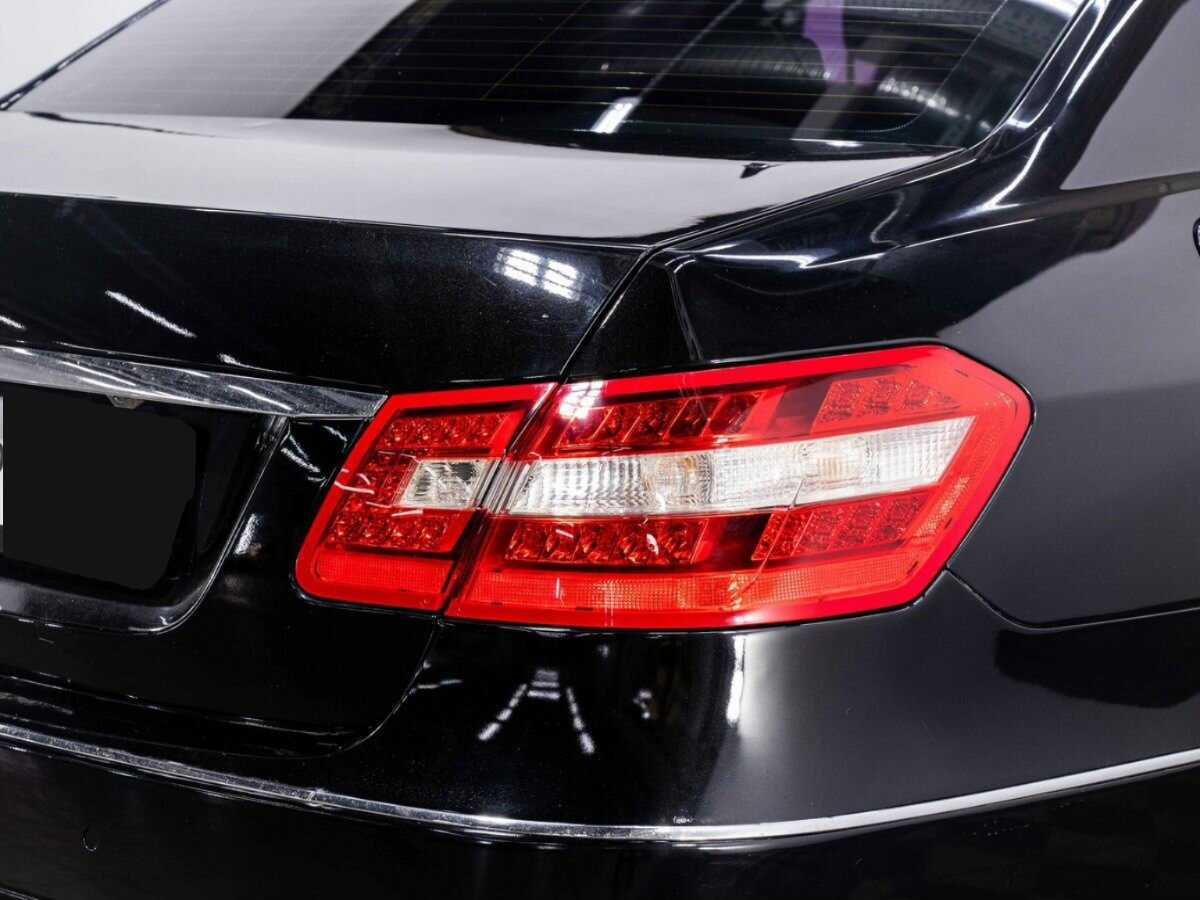 Mercedes-Benz E-Класс с пробегом — 2009 год. Фото: #24