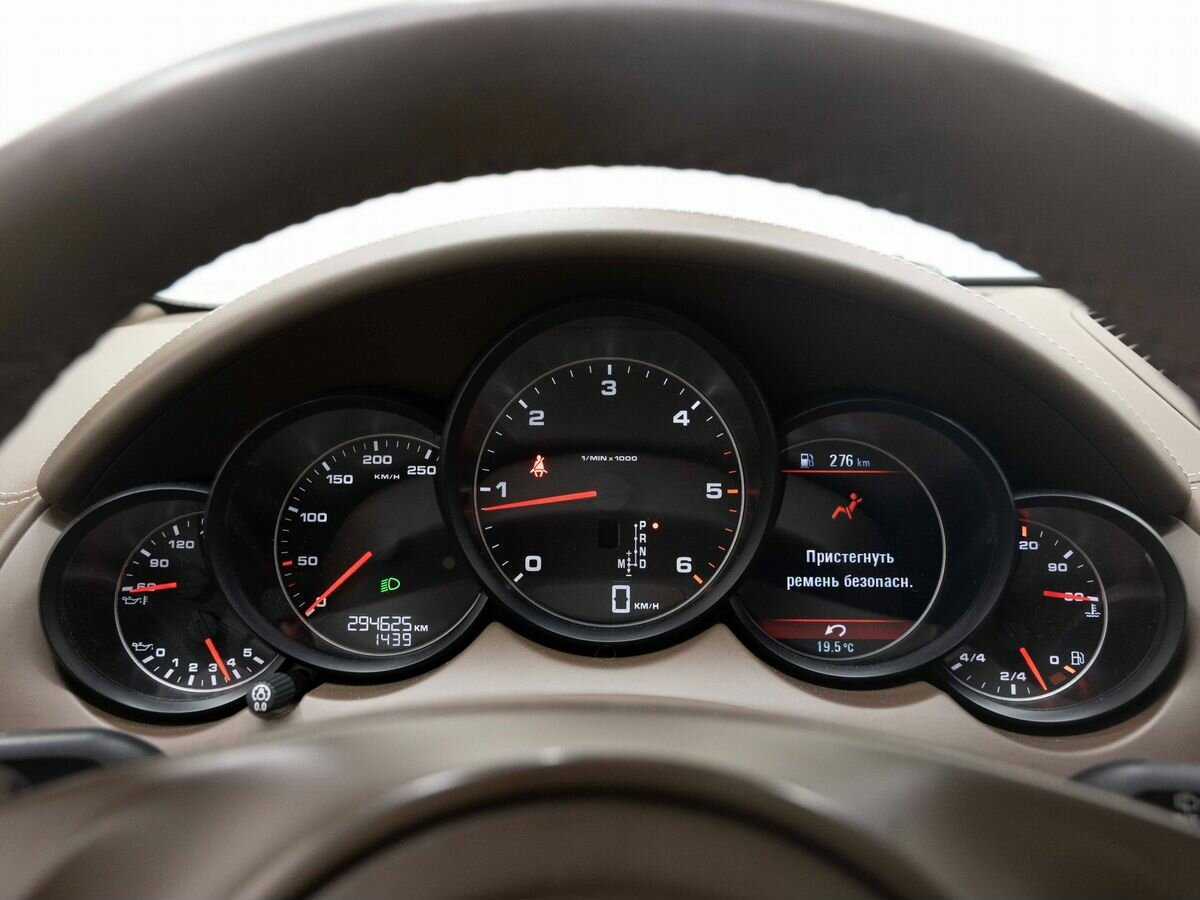 Porsche Cayenne с пробегом — 2011 год. Фото: #20