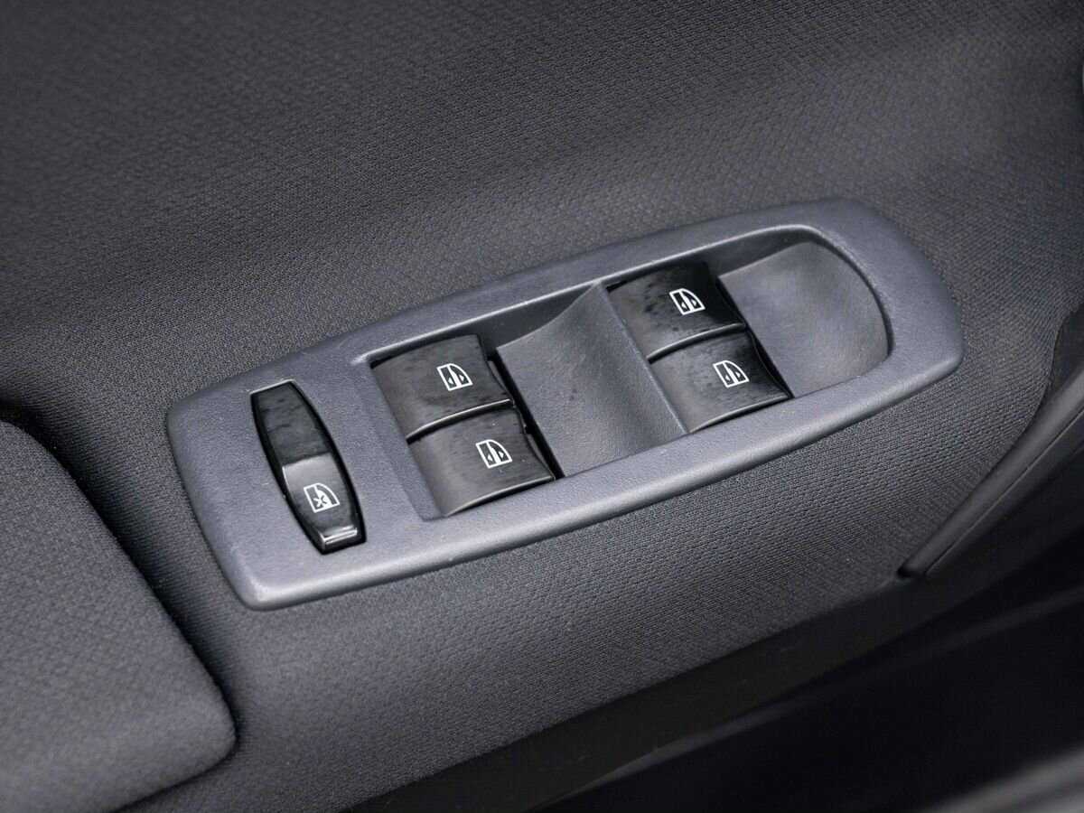 Renault Koleos с пробегом — 2011 год. Фото: #16