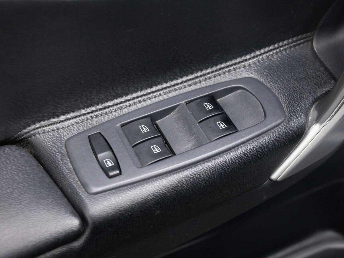 Renault Koleos с пробегом — 2008 год. Фото: #16