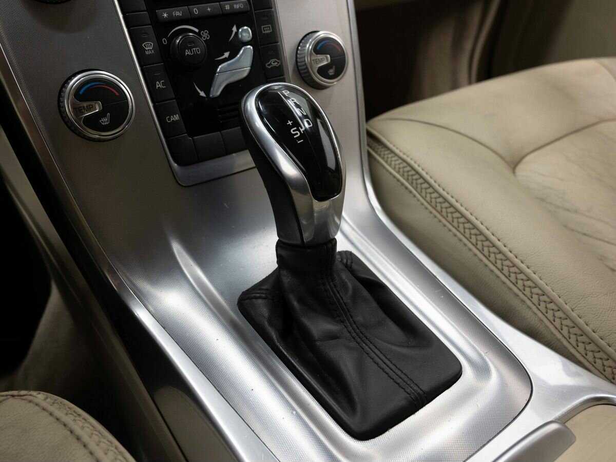 Volvo XC70 с пробегом — 2014 год. Фото: #20