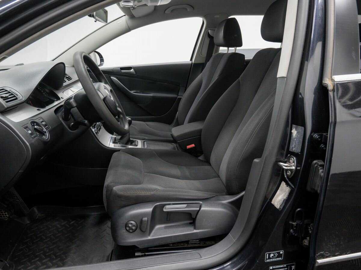 Volkswagen Passat с пробегом — 2010 год. Фото: #13