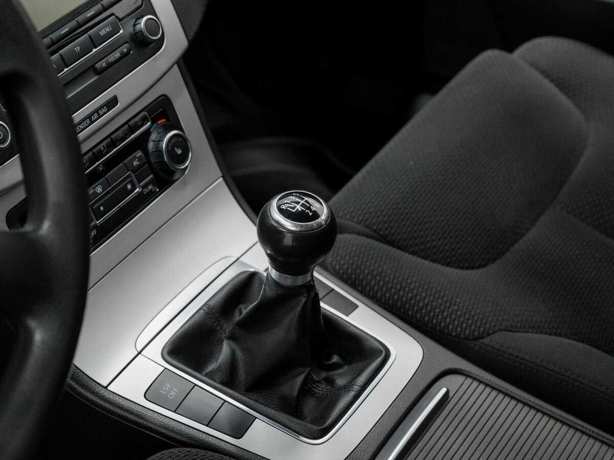 Volkswagen Passat с пробегом — 2010 год. Фото: #15