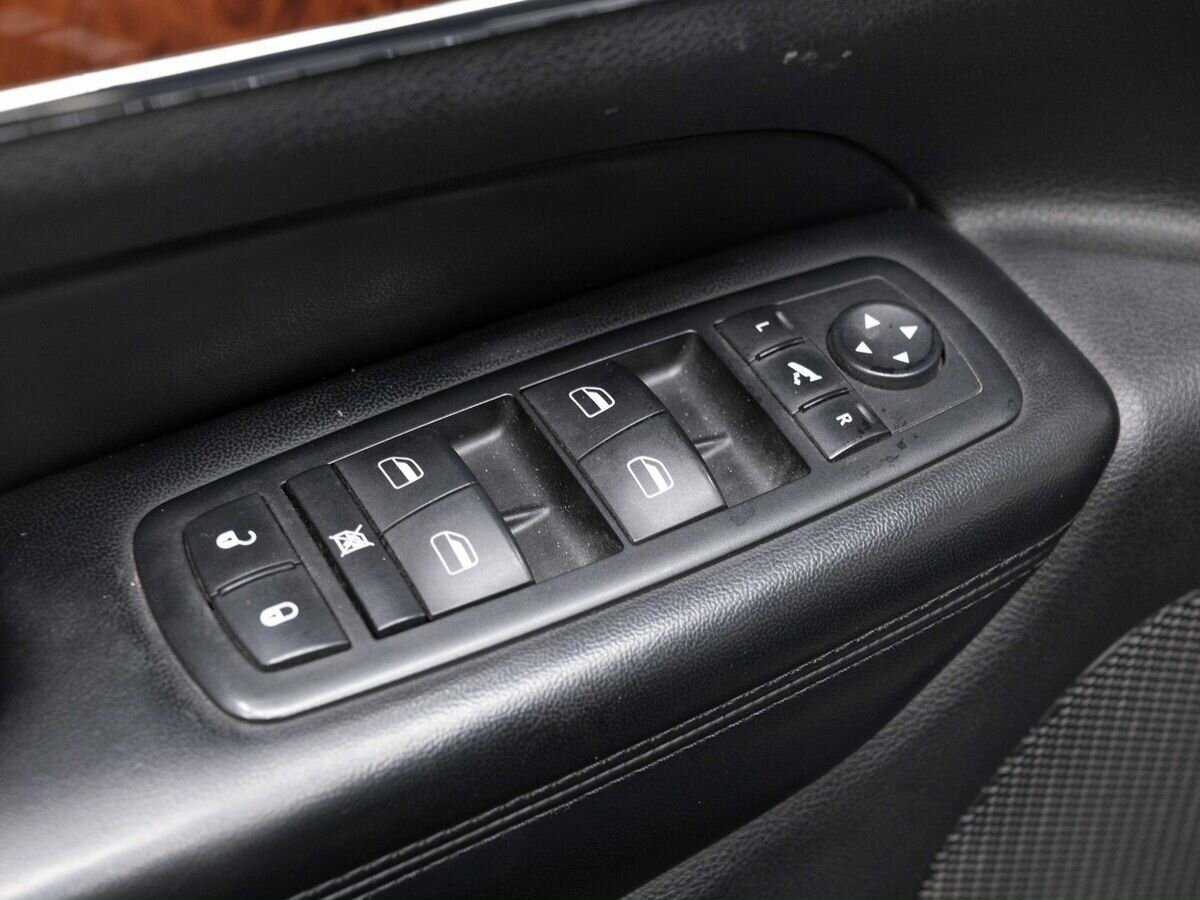 Jeep Grand Cherokee с пробегом — 2010 год. Фото: #20