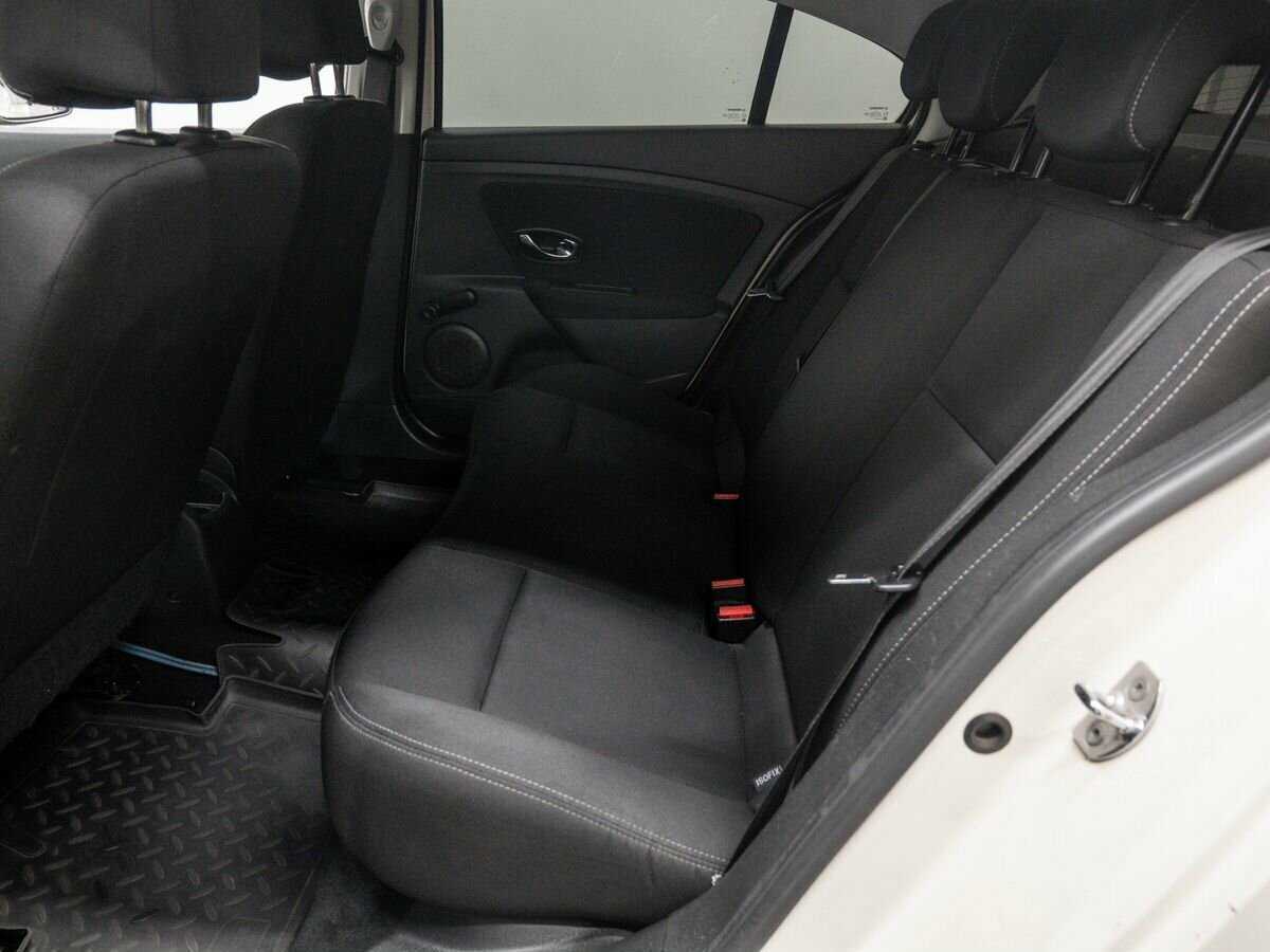 Renault Fluence с пробегом — 2013 год. Фото: #8