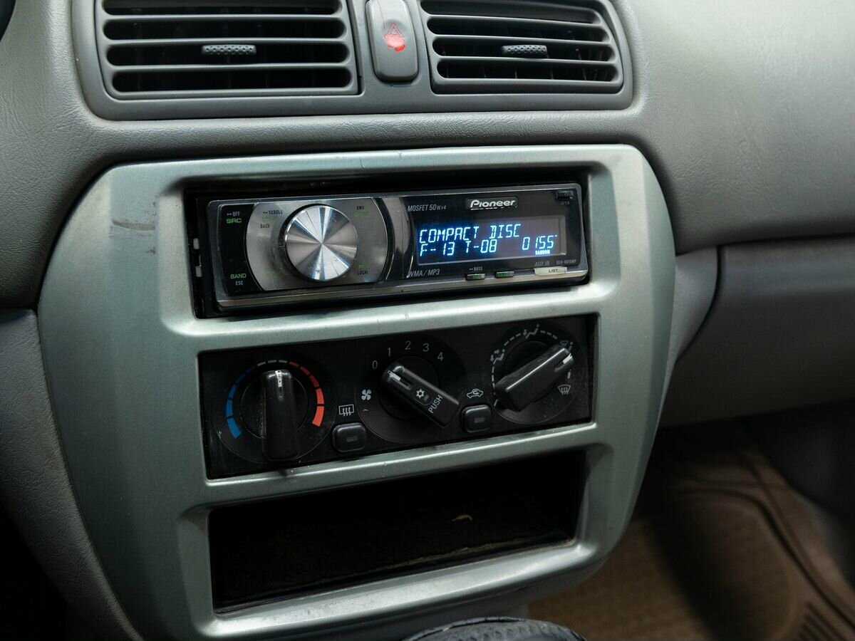 Mitsubishi Galant с пробегом — 2003 год. Фото: #14