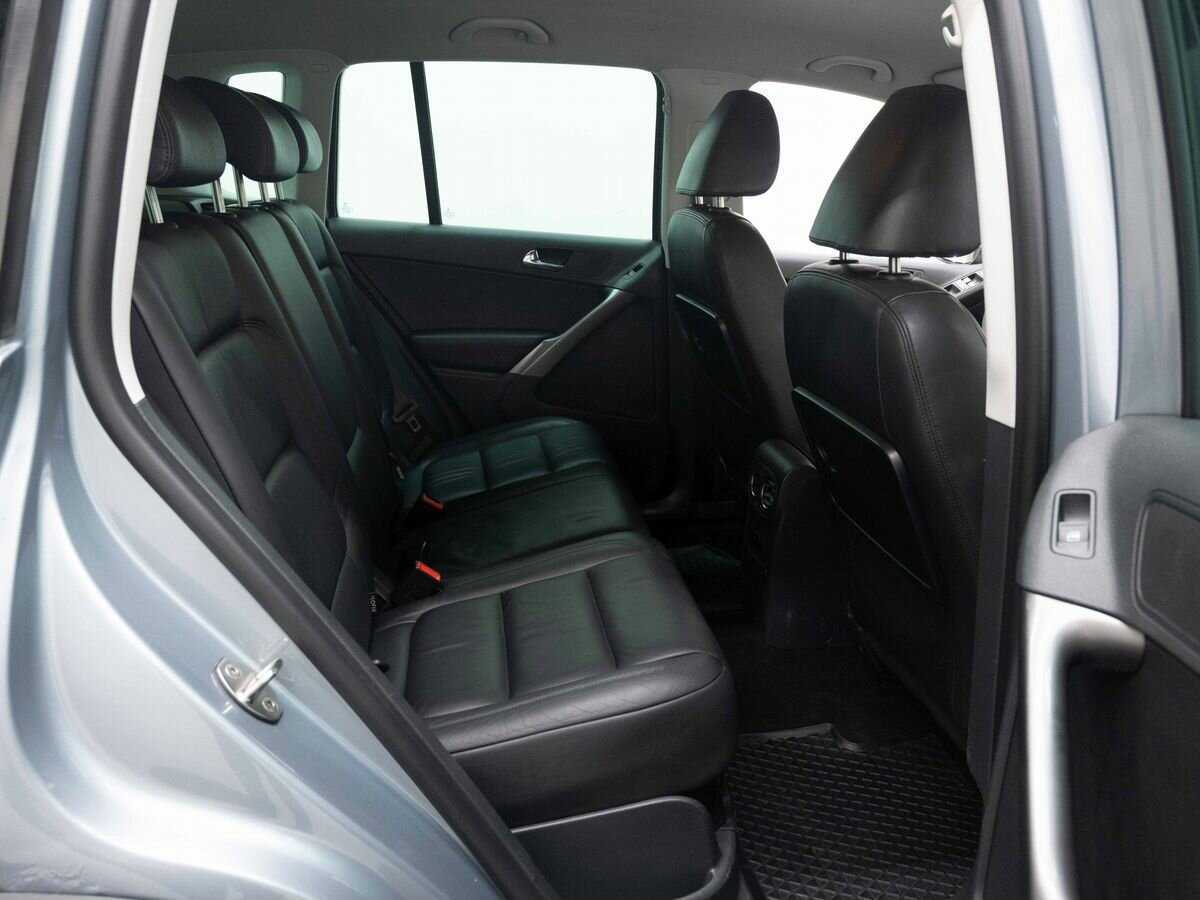 Volkswagen Tiguan с пробегом — 2009 год. Фото: #8